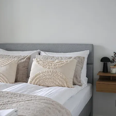 Polar L By Booklapland アパート ロヴァニエミ