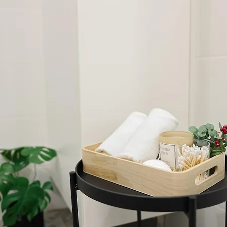 Polar L By Booklapland ロヴァニエミ