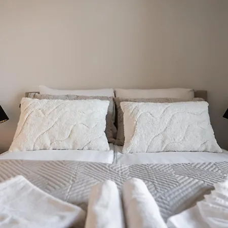 Polar L By Booklapland アパート